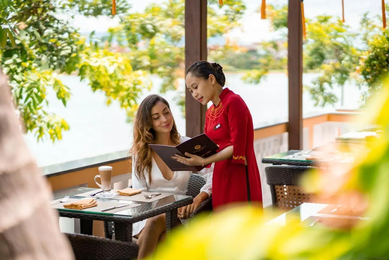 Little Riverside Hoi An . A Luxury Hotel & Spa