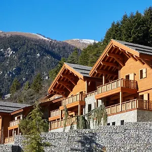 https://pure-montagne-resort-spa.fr-provencehotel.com